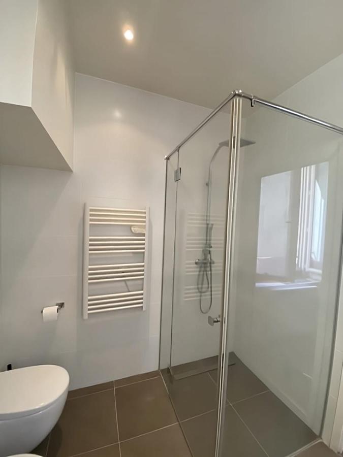 Modern Apartment In The Heart Of St-Germain Paris Luaran gambar